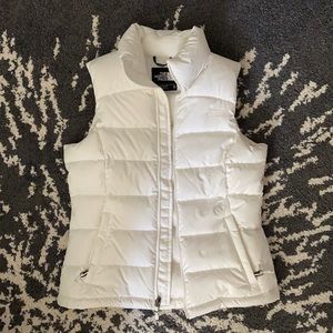 THE NORTH FACE white women’s puffer vest size XS